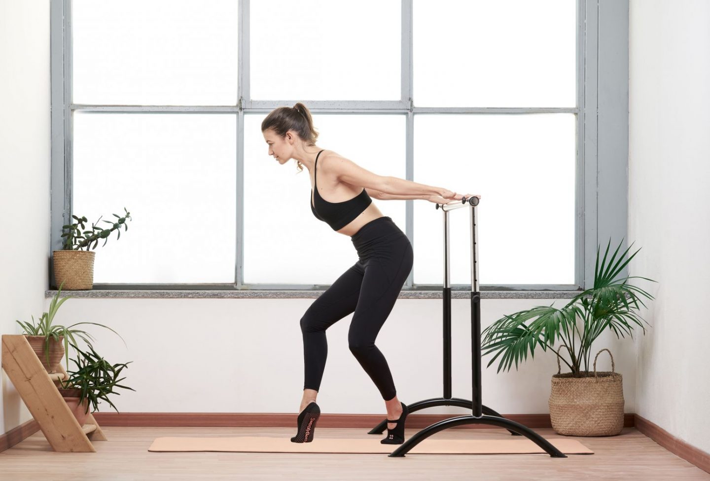 HOW BARRE IS A GREAT WORKOUT FOR YOUR BRAIN AS MUCH AS FOR YOUR BODY